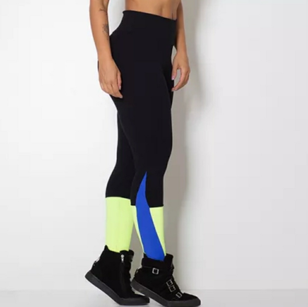 High waisted leggings